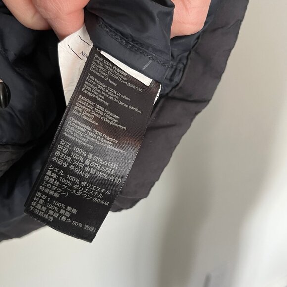 Marmot. 800 Fill. Down Vest. Black Color. Size Medium. Womens. - Picture 5 of 7